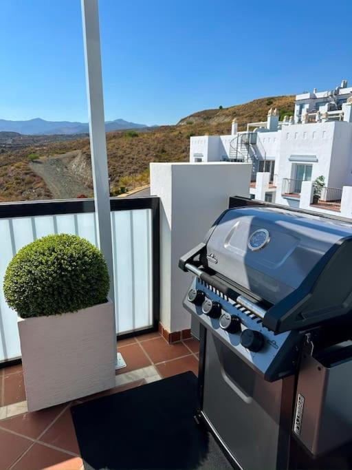 Appartamento Oceanview Luxury Penthouse Estepona Esterno foto