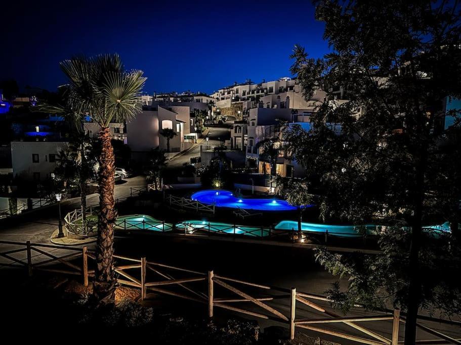 Appartamento Oceanview Luxury Penthouse Estepona Esterno foto
